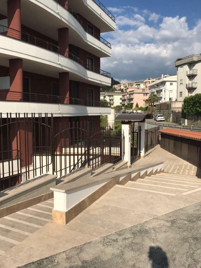 B&B Panoramica 33 萨莱诺 外观 照片