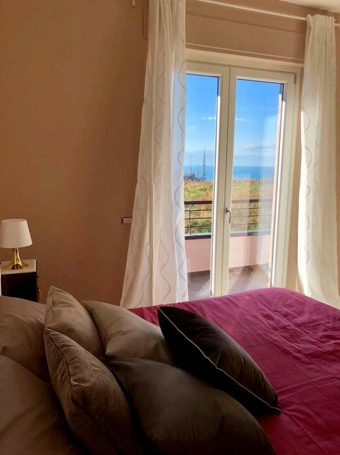 B&B Panoramica 33 萨莱诺 外观 照片